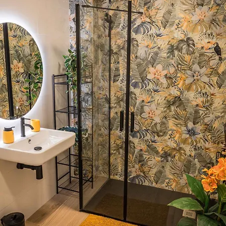 Artistic Flat Next To Ruzafa Welcome To The Jungle Apartment